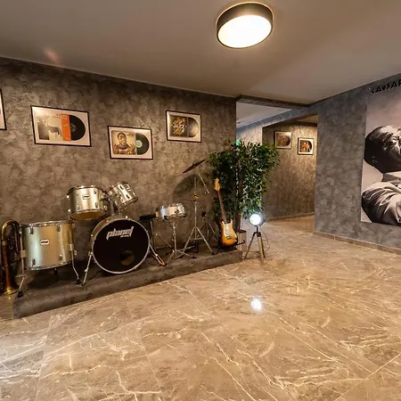 Caesar 2 * Kŭrdzhali