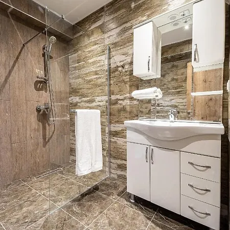 Hotel Caesar 2 Kŭrdzhali